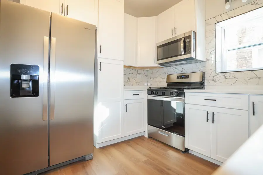 5338 W Montrose Avenue, Chicago, IL 60641 - #3