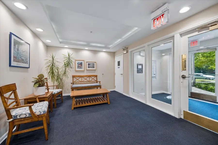 2601 Central Street #402, Evanston, IL 60201 - #3