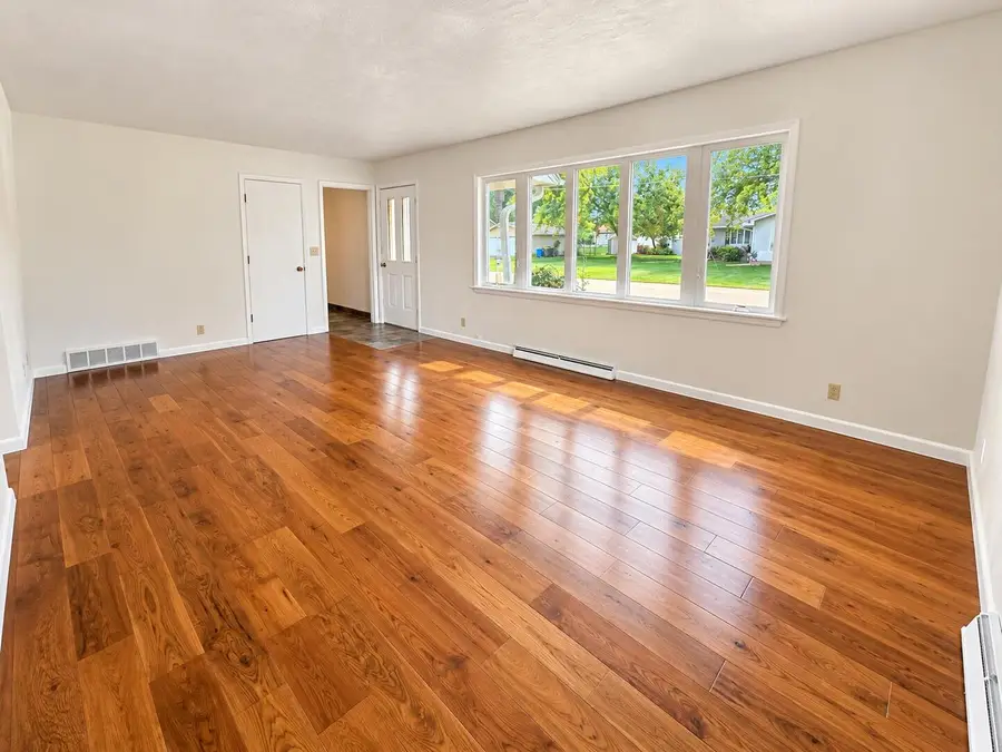 540 E Walnut Street, Geneseo, IL 61254 - #3