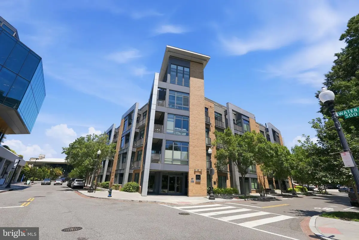 525 Water Street #428, Washington, DC 20024 - #1