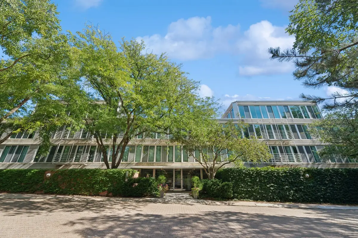 2525 Wellington Court #302, Evanston, IL 60201 - #1