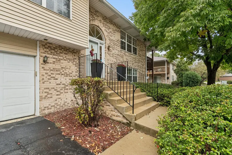 959 Elderberry Circle #107, Naperville, IL 60563 - #3