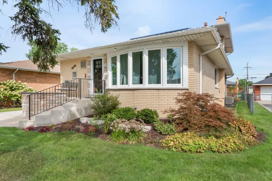 4600 W 101st Street, Oak Lawn, IL 60453 - #2