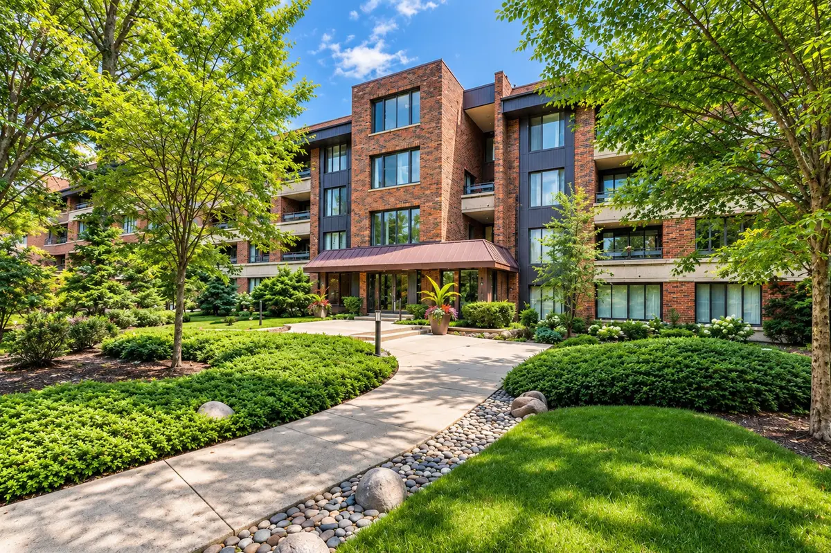 1401 Burr Oak Road #303B, Hinsdale, IL 60521 - #1
