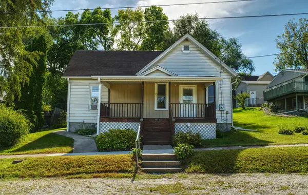 303 N Church Street, Albany, IL 61230