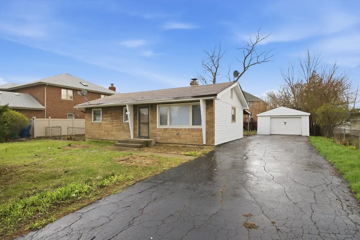 8516 Austin Avenue, Burbank, IL 60459 - #1
