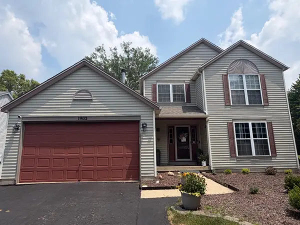 1902 Chestnut Grove Drive, Plainfield, IL 60586