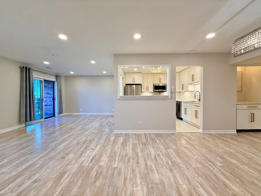 9355 Landings Lane #503, Des Plaines, IL 60016 - #2