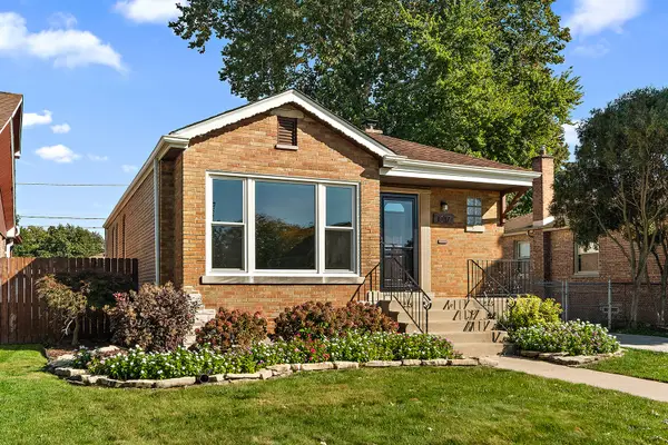 10117 S Clifton Park Avenue, Evergreen Park, IL 60805