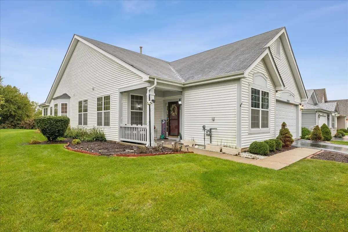 39581 N Cambridge Boulevard, Beach Park, IL 60083 - #1