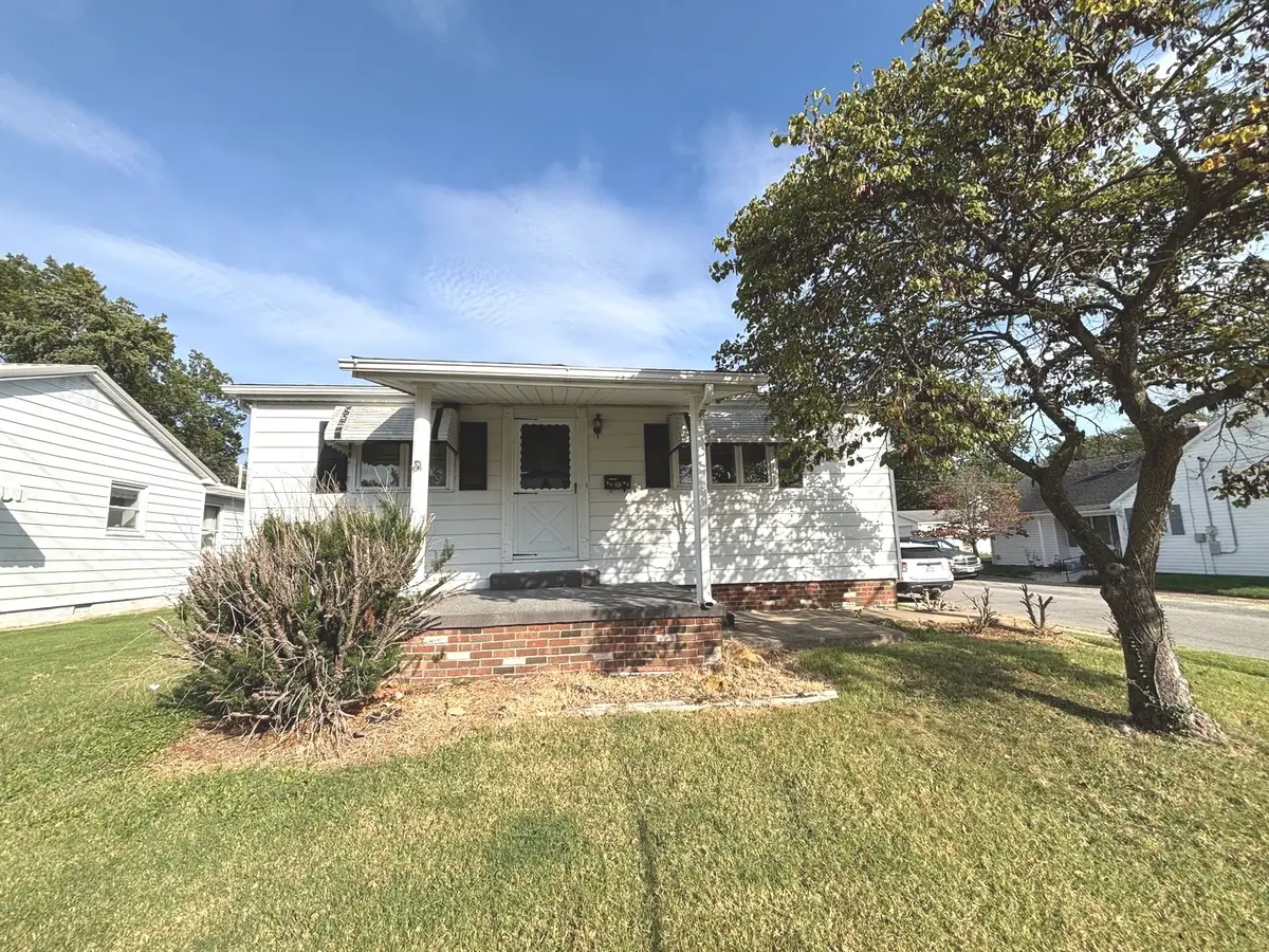 1020 S Ledford Street, Harrisburg, IL 62946 - #1