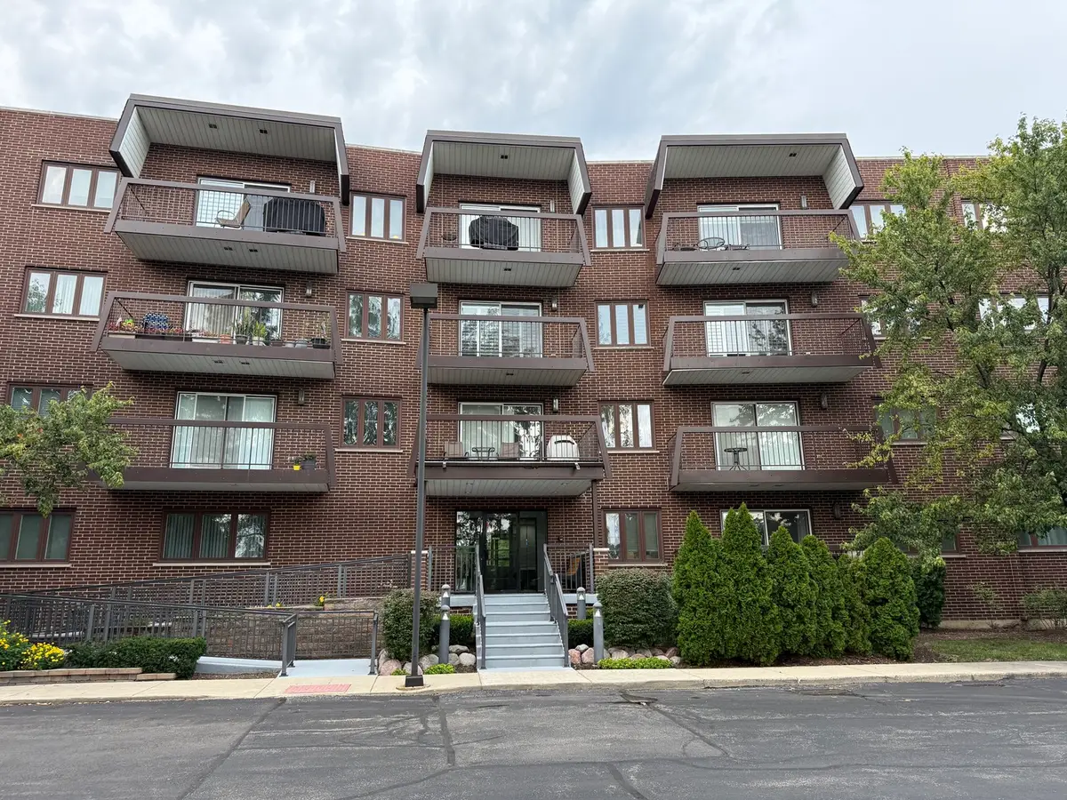 350 E Dundee Road #301, Buffalo Grove, IL 60089 - #1