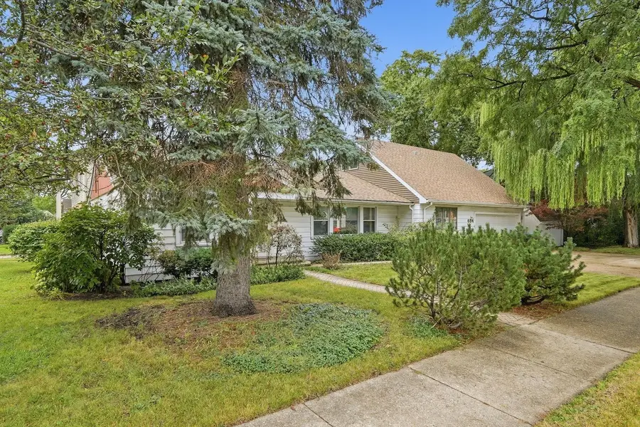 834 S Wolf Road, Des Plaines, IL 60016 - #2