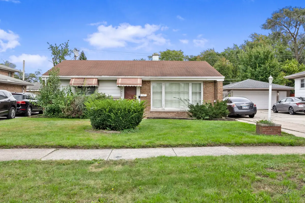 17223 Burnham Avenue, Lansing, IL 60438 - #1