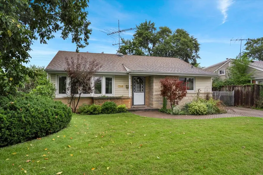 7348 Davis Street, Morton Grove, IL 60053 - #3