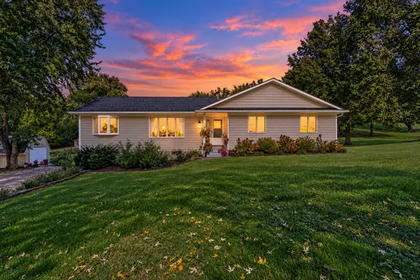 11 Brookside Court, Bettendorf, IA 52722