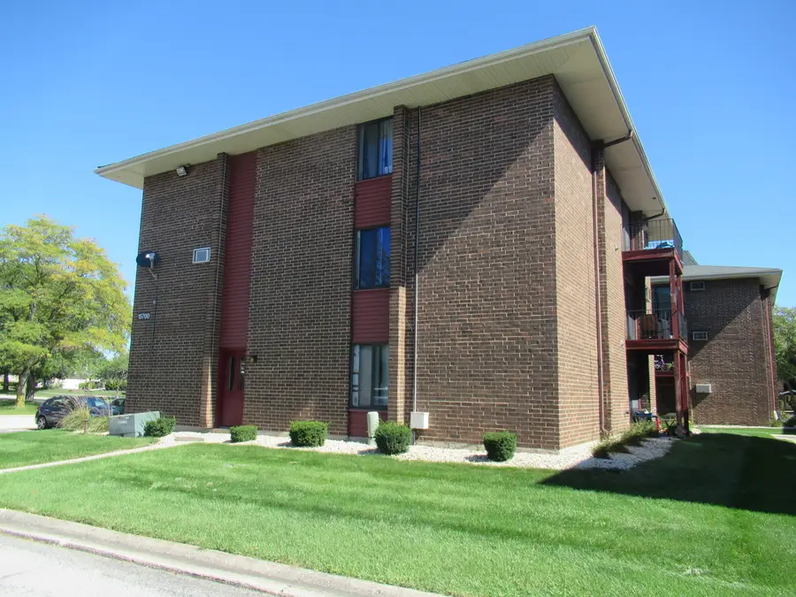 15700 Terrace Drive #1, Oak Forest, IL 60452 - #3