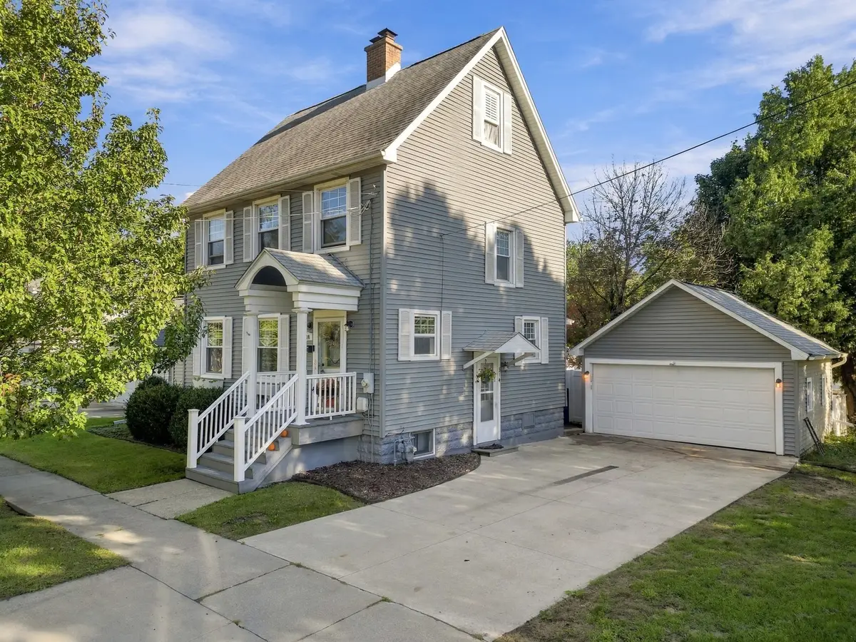 314 E Morgan Street, Dixon, IL 61021 - #1