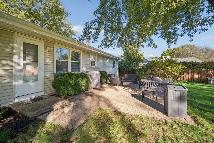 889 Kane Street, South Elgin, IL 60177 - #2