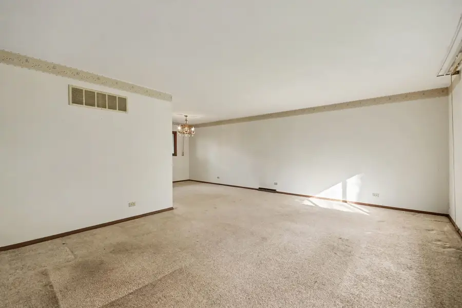 940 Ridgeland Avenue, Mundelein, IL 60060 - #3