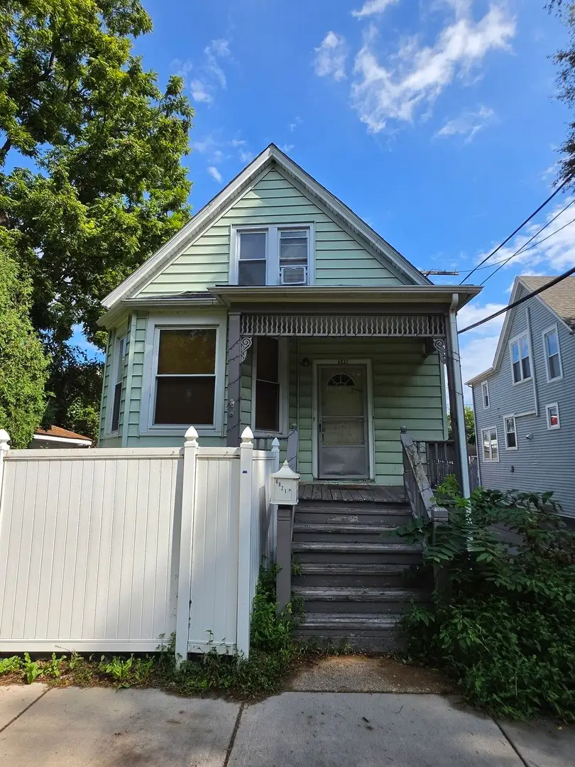 6821 N Ravenswood Avenue, Chicago, IL 60626 - #1