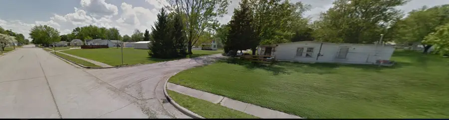503 W Van Buren Street, Paris, IL 61944 - #3
