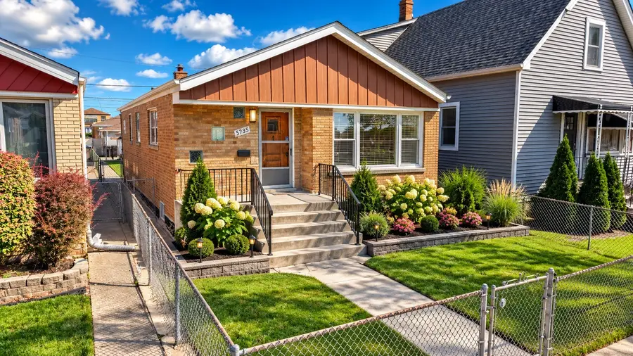 5735 S Moody Avenue, Chicago, IL 60638 - #3