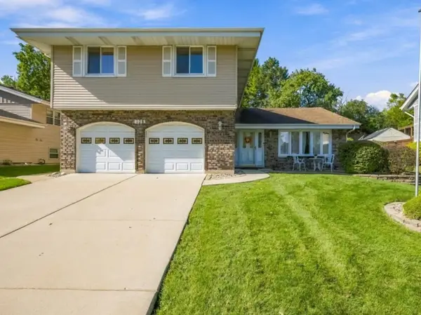 176 Cambridge Lane, Bloomingdale, IL 60108
