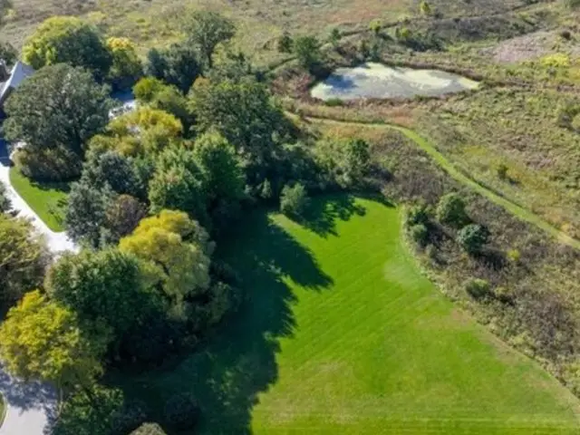 1350 W Whitmore Court, Lake Forest, IL 60045 - #2