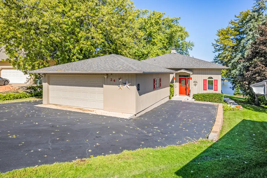 24 Holiday Drive, Lake Holiday, IL 60552 - #2
