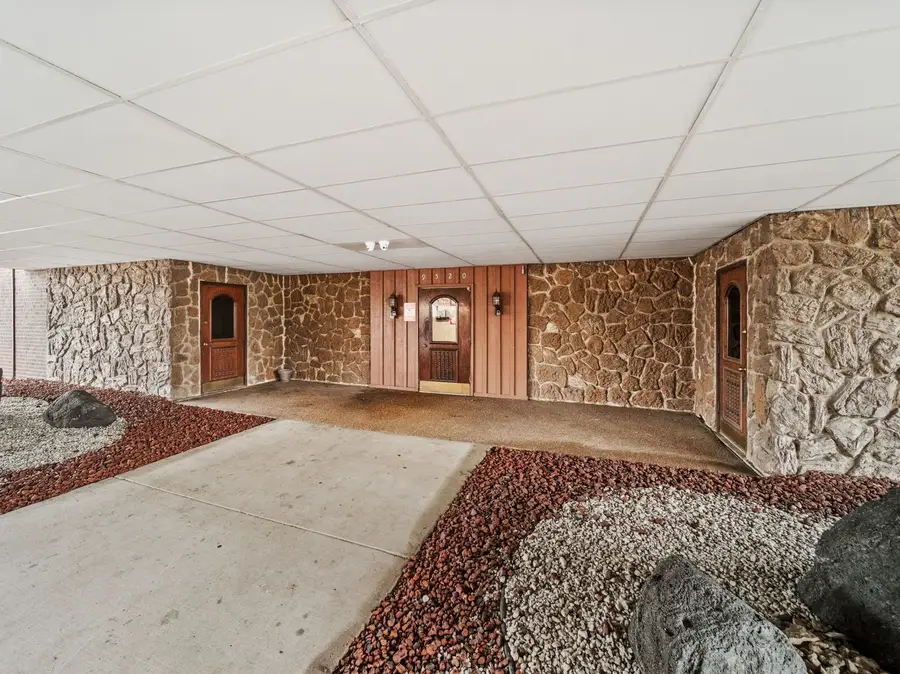 9520 S Mayfield Avenue #N204, Oak Lawn, IL 60453 - #2