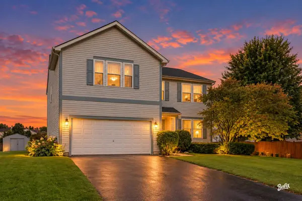 219 Meadowvale Lane, Poplar Grove, IL 61065