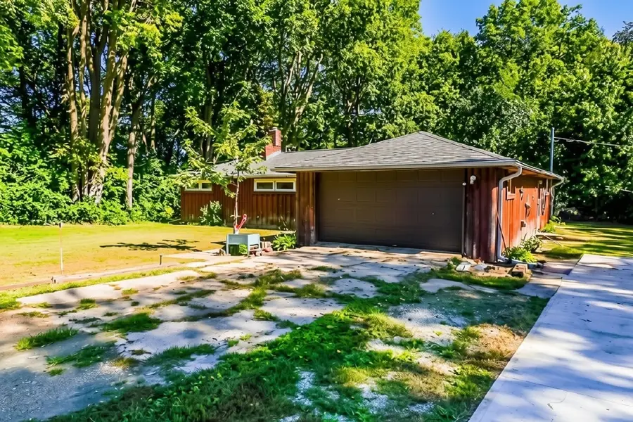 1516 Hunter Street, Sterling, IL 61081 - #2