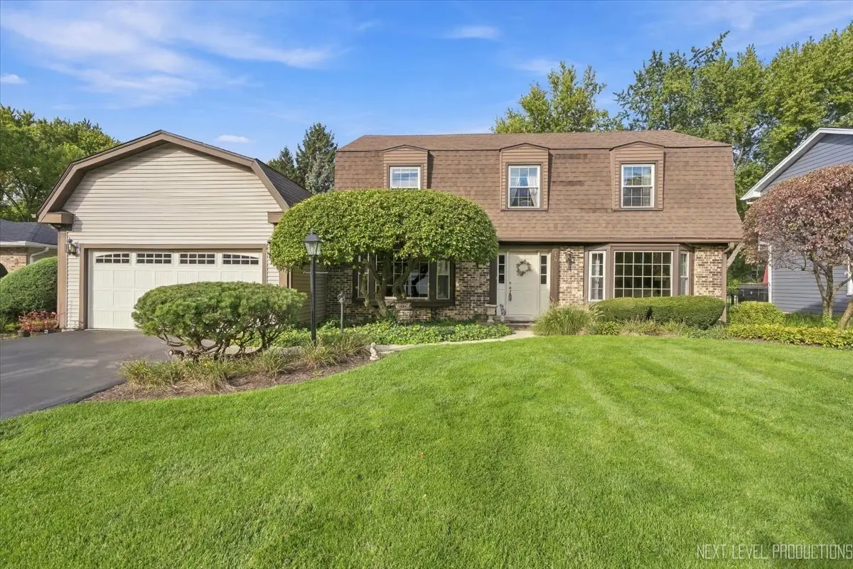 18 N Andover Lane, Geneva, IL 60134 - #1