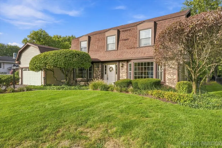 18 N Andover Lane, Geneva, IL 60134 - #2