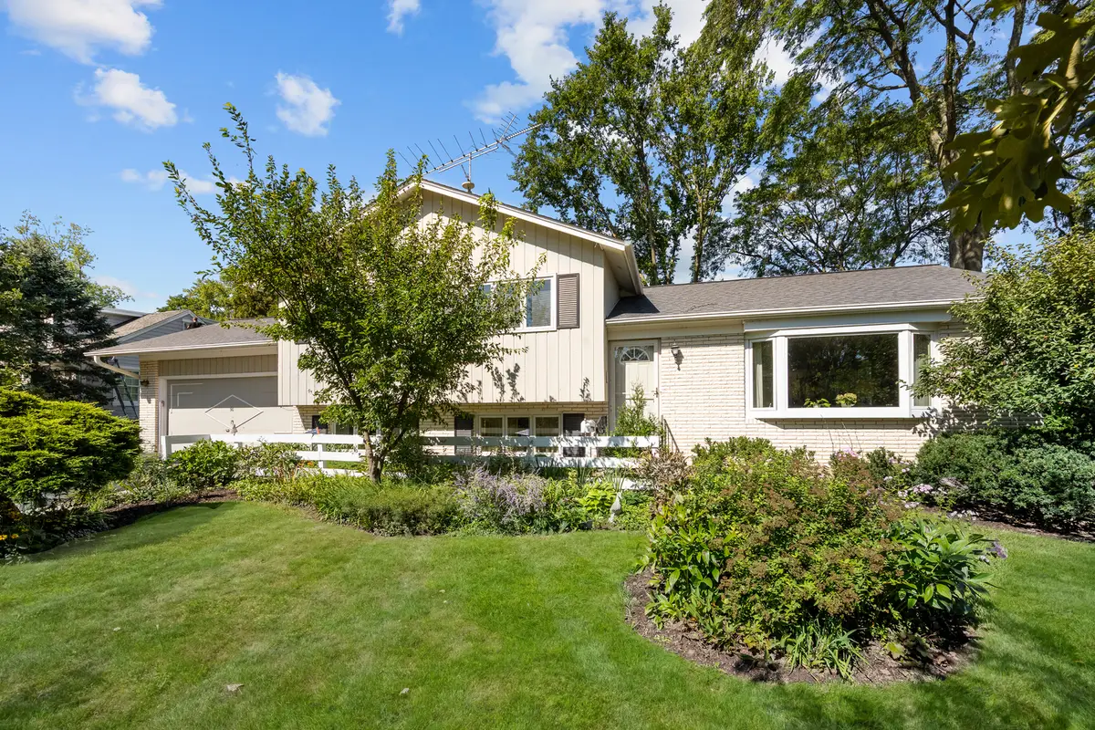 90 Park Lane, Lake Bluff, IL 60044 - #1