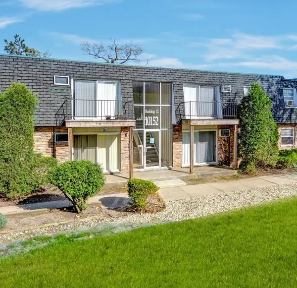 10152 S 84th Terrace #12-109, Palos Hills, IL 60465