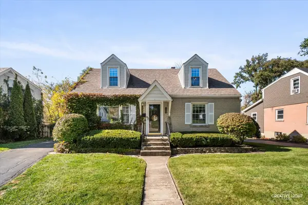 116 Westend Avenue, Westmont, IL 60559