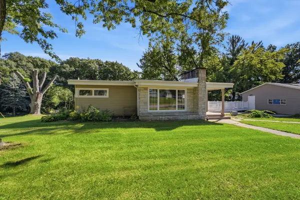2510 7th Street, Moline, IL 61265