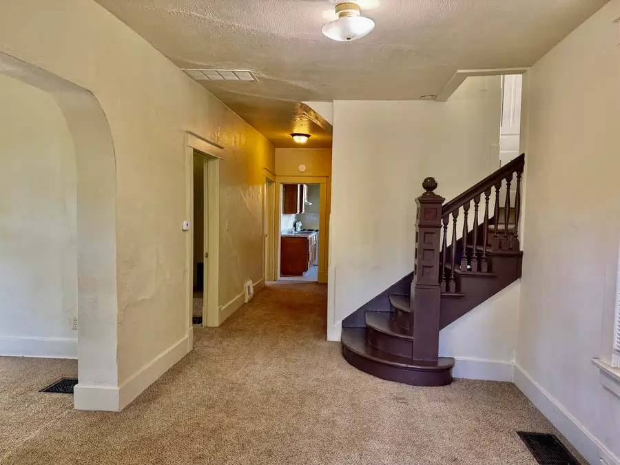 1112 N Gaines Street, Davenport, IA 52804 - #2
