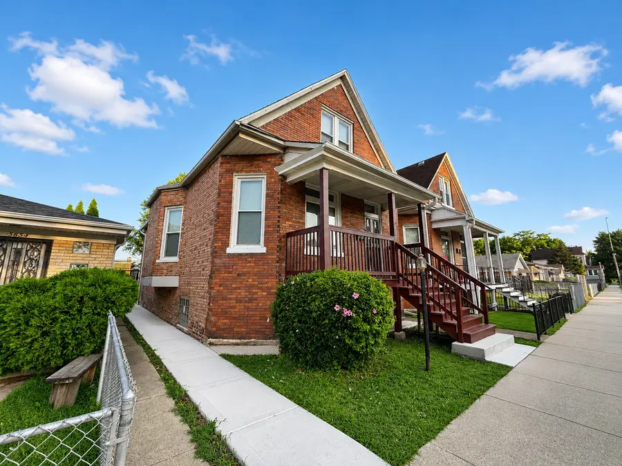 5652 S Shields Avenue, Chicago, IL 60621 - #2