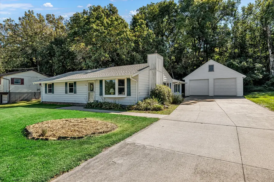 115 E 3rd Avenue, Coal Valley, IL 61240 - #2