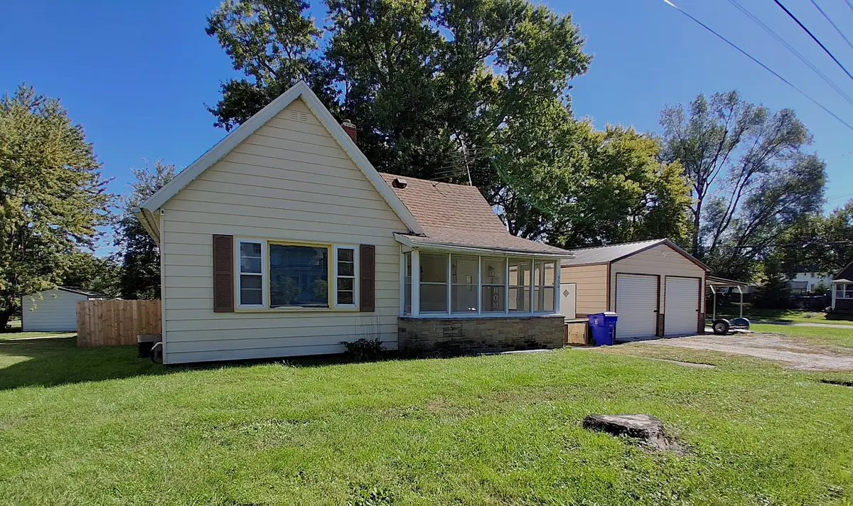 306 Rice Street, Kewanee, IL 61443 - #1