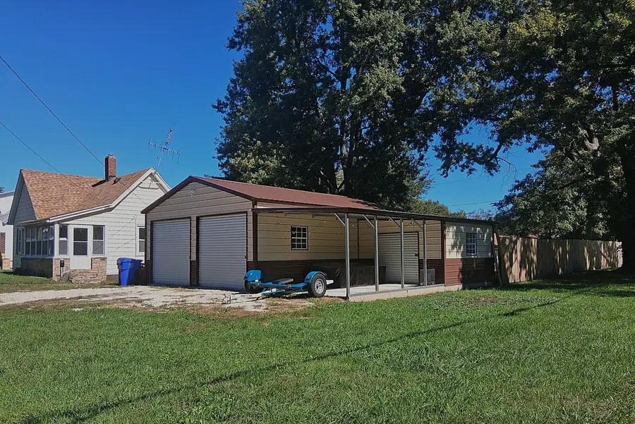 306 Rice Street, Kewanee, IL 61443 - #3