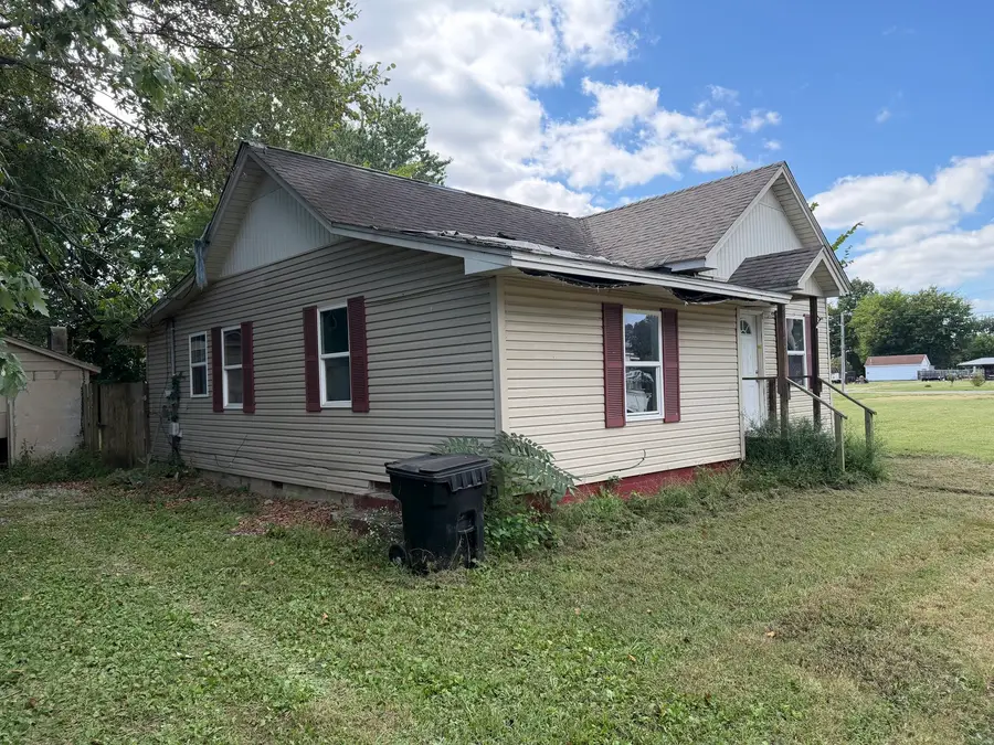 608 E 8th Street, Metropolis, IL 62960 - #3