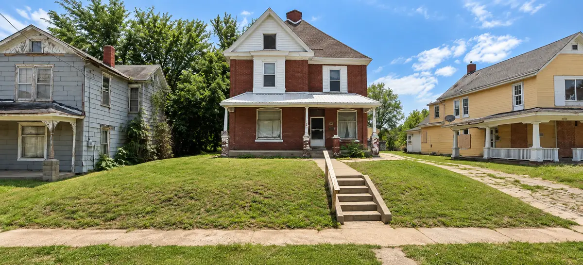 212 Chestnut Street, Quincy, IL 62301 - #1