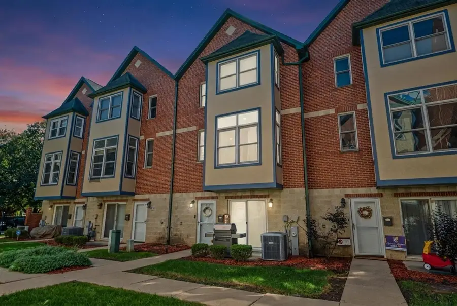 3738 Forest Avenue, Brookfield, IL 60513 - #2