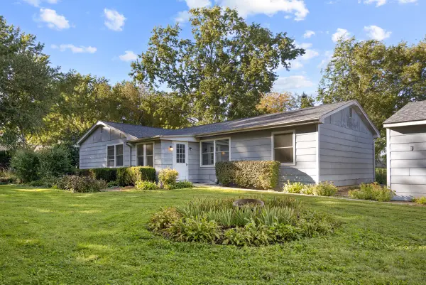 1S278 Wenmoth Road, Batavia, IL 60510