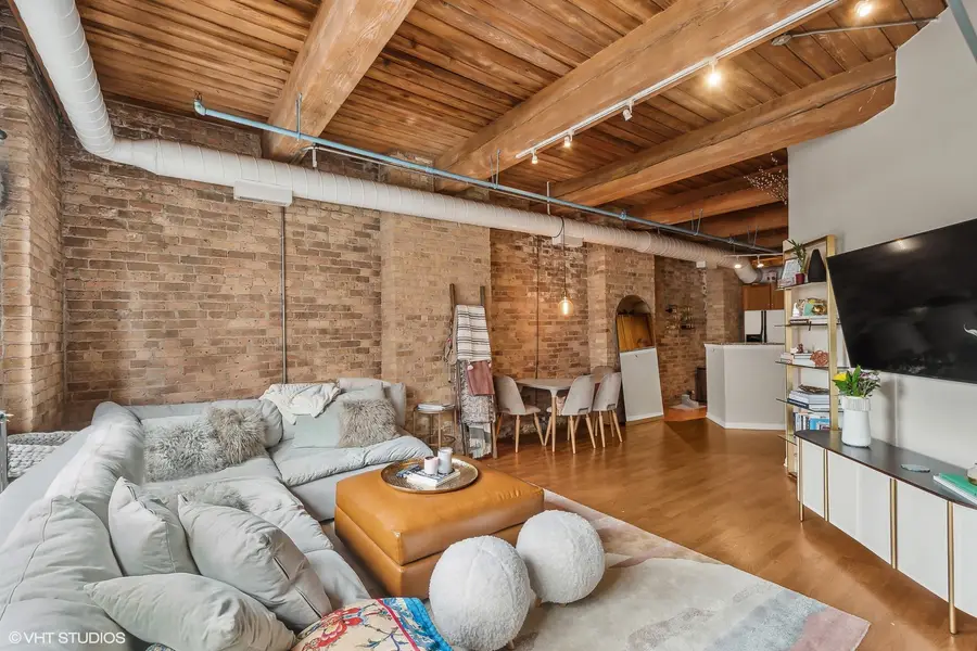 225 W Huron Street #306, Chicago, IL 60654 - #3
