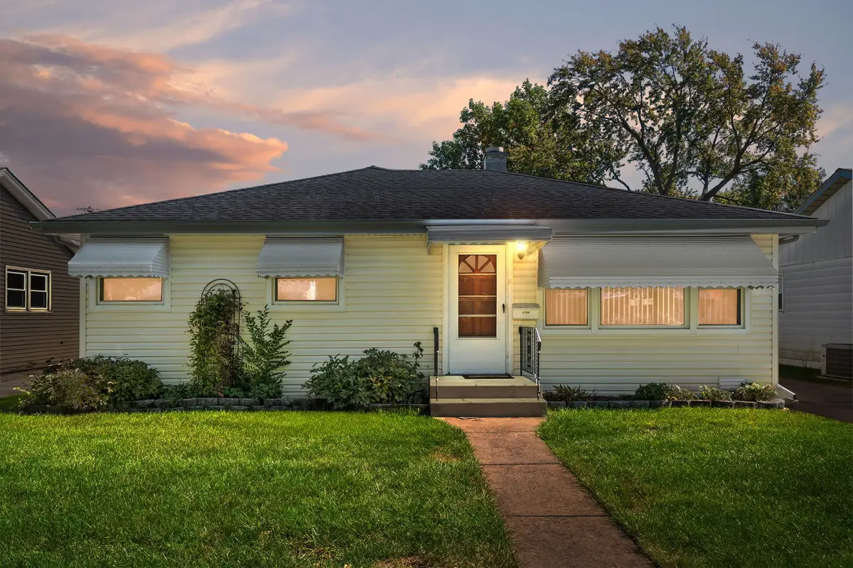 8729 S 51st Avenue, Oak Lawn, IL 60453 - #1